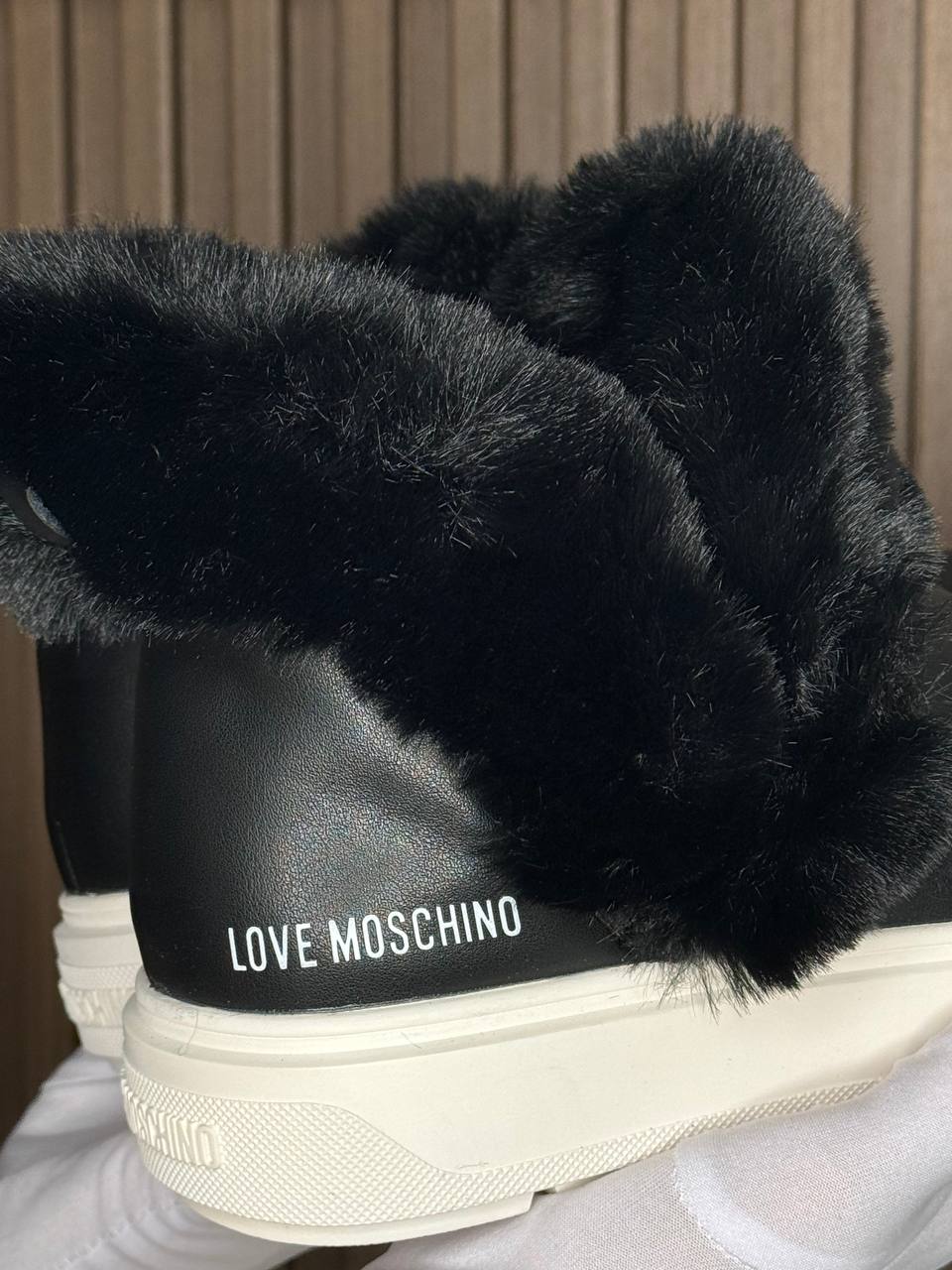 Love Moschino